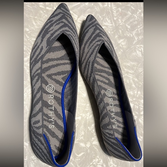 Rothy’s Tiger Stripe Pointes - Size 10.5 like new - Picture 3 of 3
